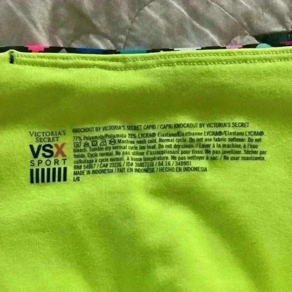 Victorias Secret Knock Out Capris women large geometric design pink green - Picture 4 of 9
